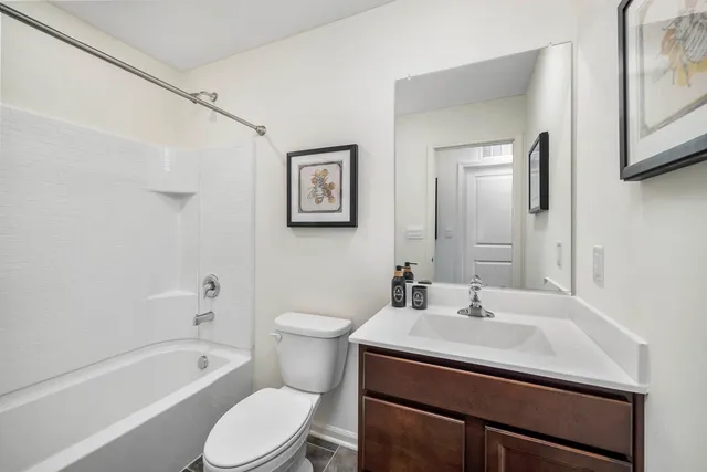 $309,990 | 1447 Oakfield Lane, Pingree Grove, IL 60140