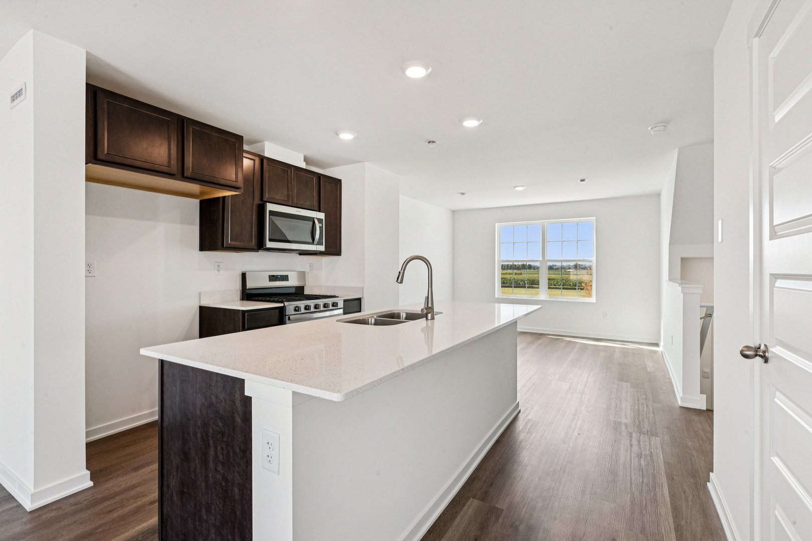 1447 Oakfield Lane Pingree Grove, IL 60140 - Photo 10 of 66