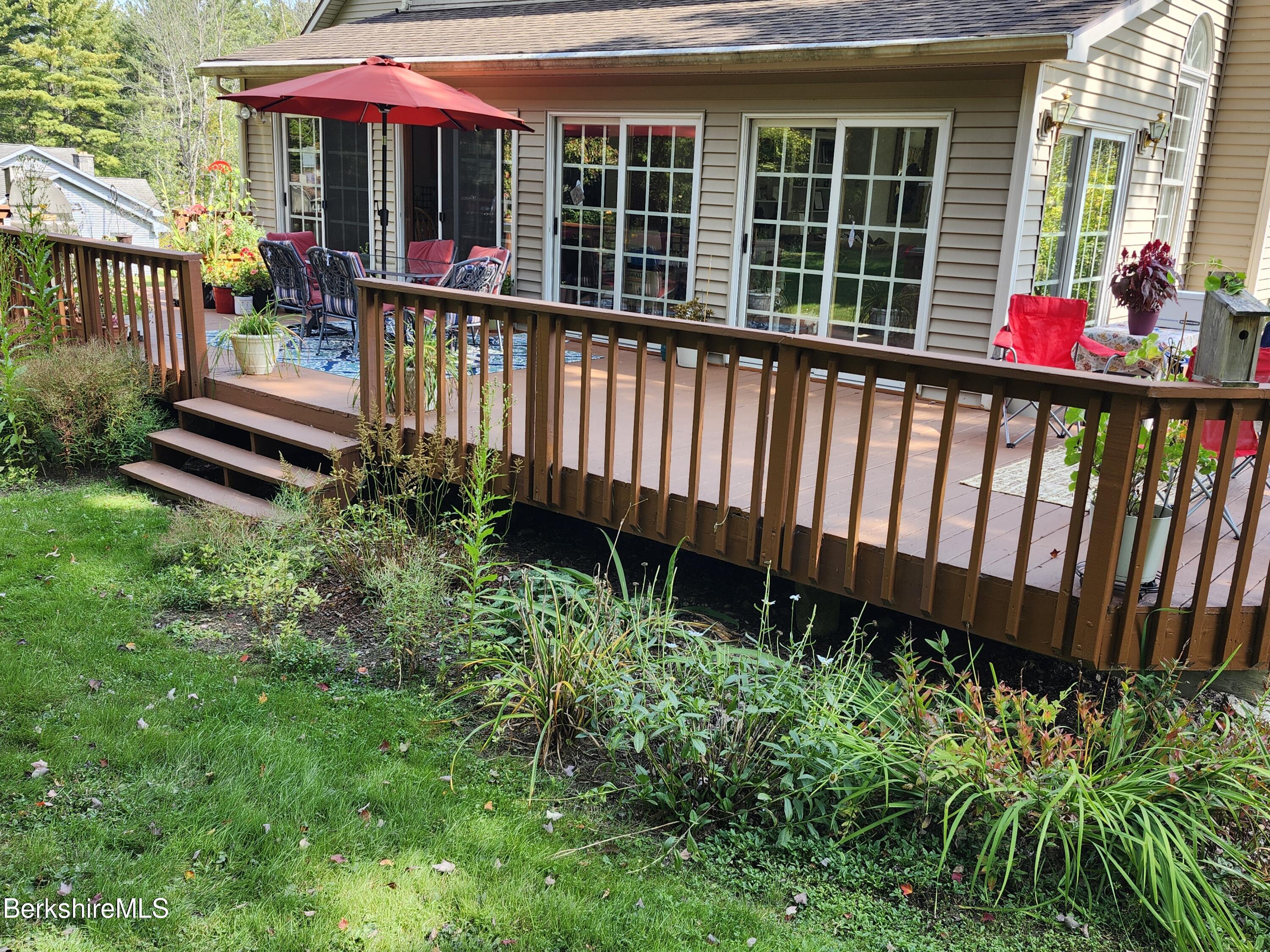 10 Lillybrook Road Pittsfield, MA 01201 - Photo 32 of 91 1000002406