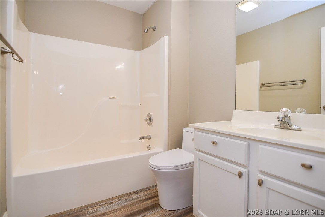 194 Sac Road, Unit D101 Sunrise Beach, MO 65079 - Photo 29 of 47
