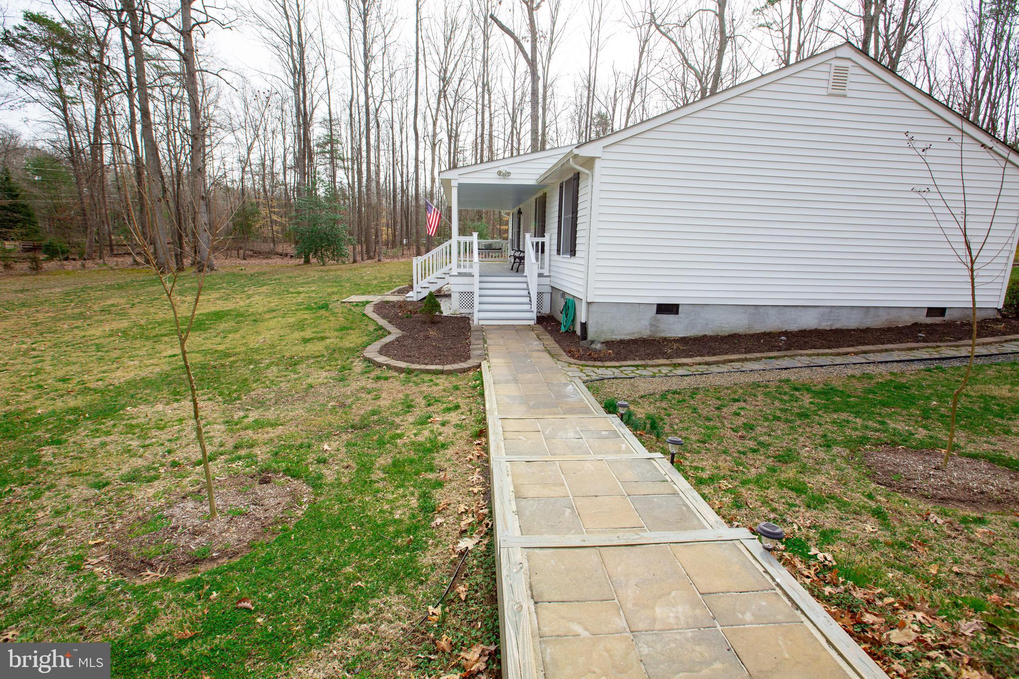 4221 Goldmine Road Goldvein, VA 22720 - Photo 4 of 34 Gallery Image 4