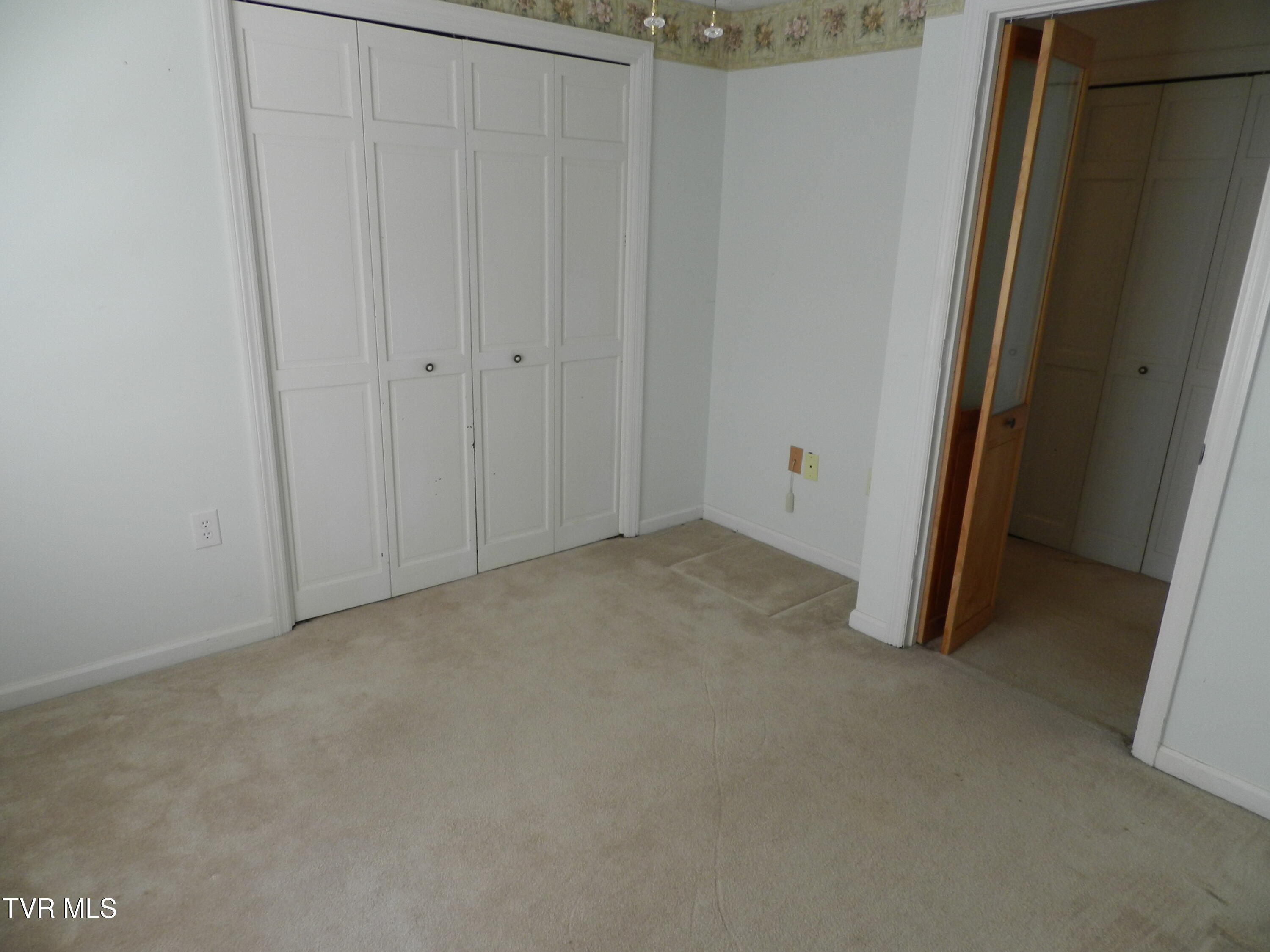209 Scotland Road Kingsport, TN 37660 - Photo 33 of 60 DSCN3844