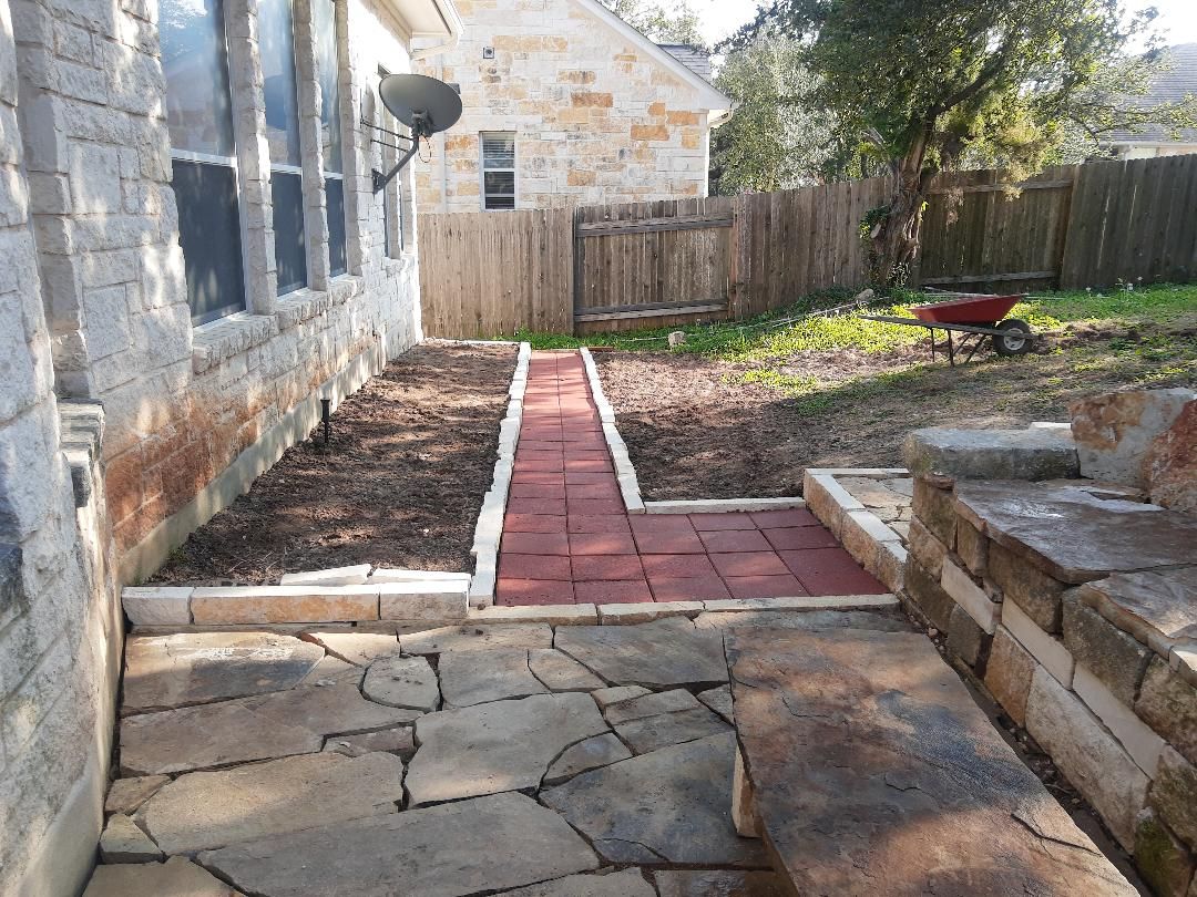 7005 Via Correto Drive Austin, TX 78749 - Photo 27 of 27 a backyard of a house