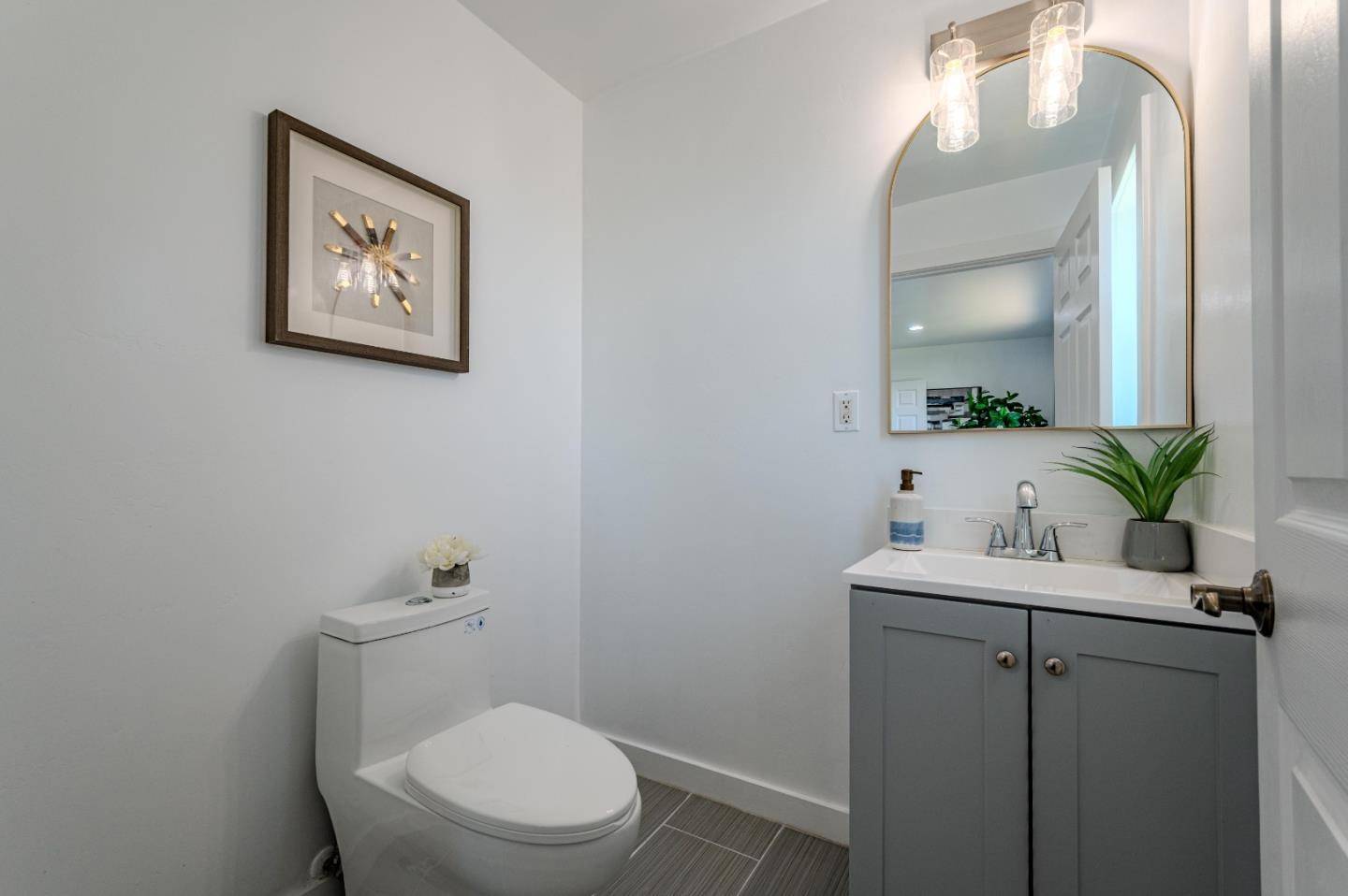339 Kings Road Brisbane, CA 94005 - Photo 17 of 37