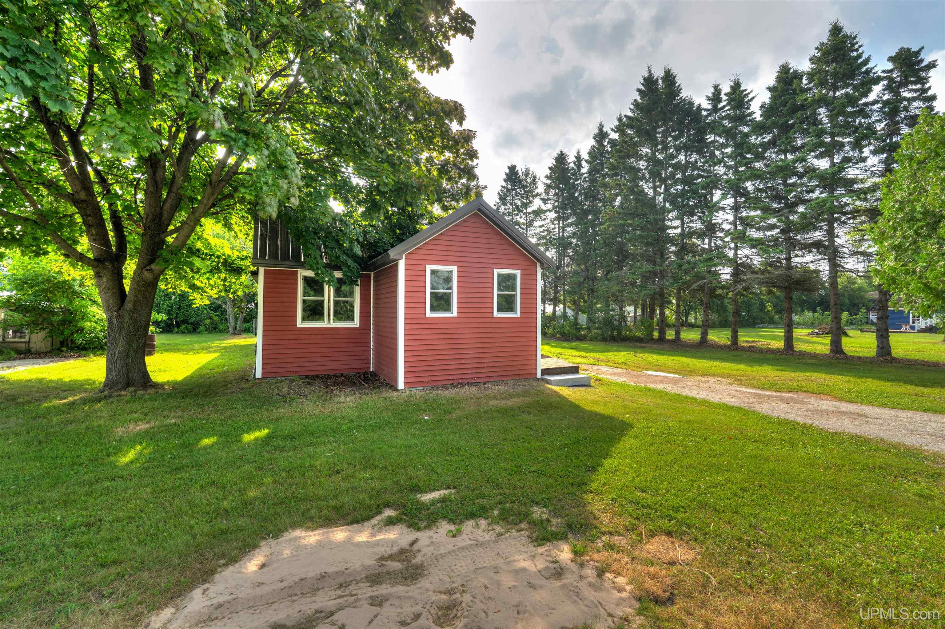 102 Fifth Street Manistique, MI 49854 - Photo 24 of 31 Gallery Image 24