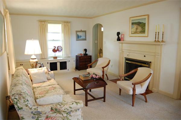 111 Monadnock Road Worcester, MA 01605 - Photo 7 of 16 Gallery Image 7