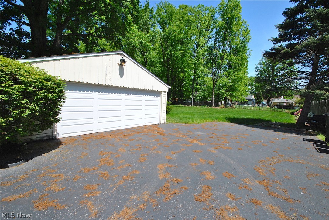 849 Lloyd Road Wickliffe, OH 44092 - Photo 6 of 31 Gallery Image 6
