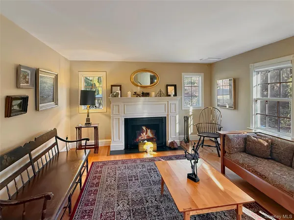 $935,000 | 10 Spruce Lane, Garrison, NY 10524