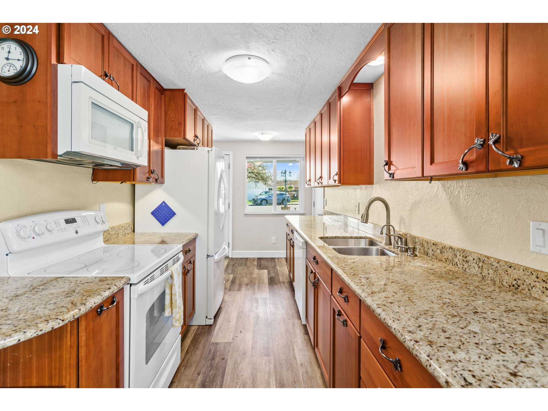 1370 Riggs Street Eugene, OR 97401 - Photo 9 of 24 Gallery Image 9