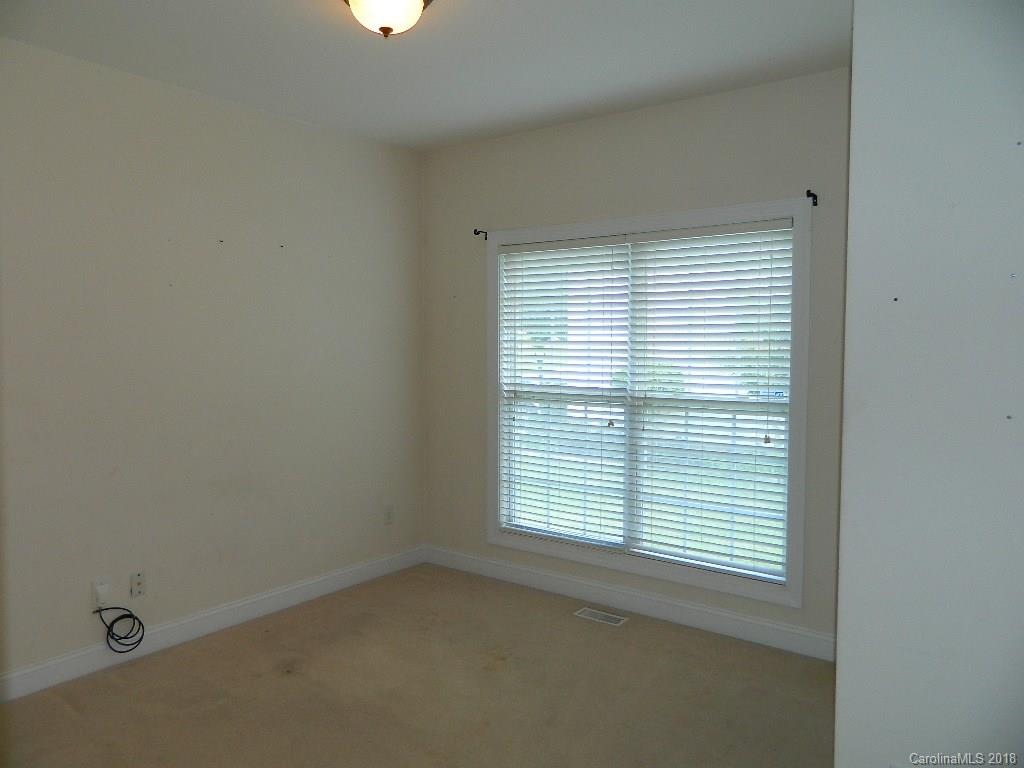 2017 Chipstone Road Charlotte, NC 28262 - Photo 15 of 35 Gallery Image 15