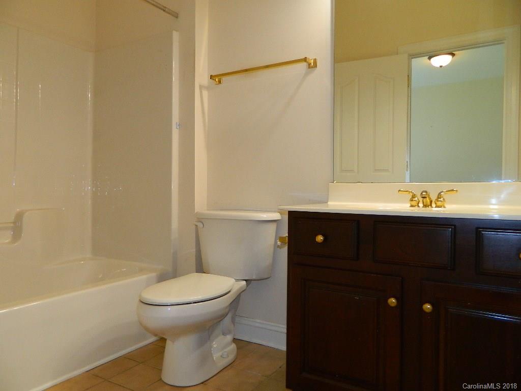 2017 Chipstone Road Charlotte, NC 28262 - Photo 17 of 35 Gallery Image 17