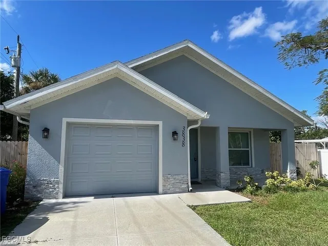 $279,900 | 2613 Lafayette Street, Fort Myers, FL 33916