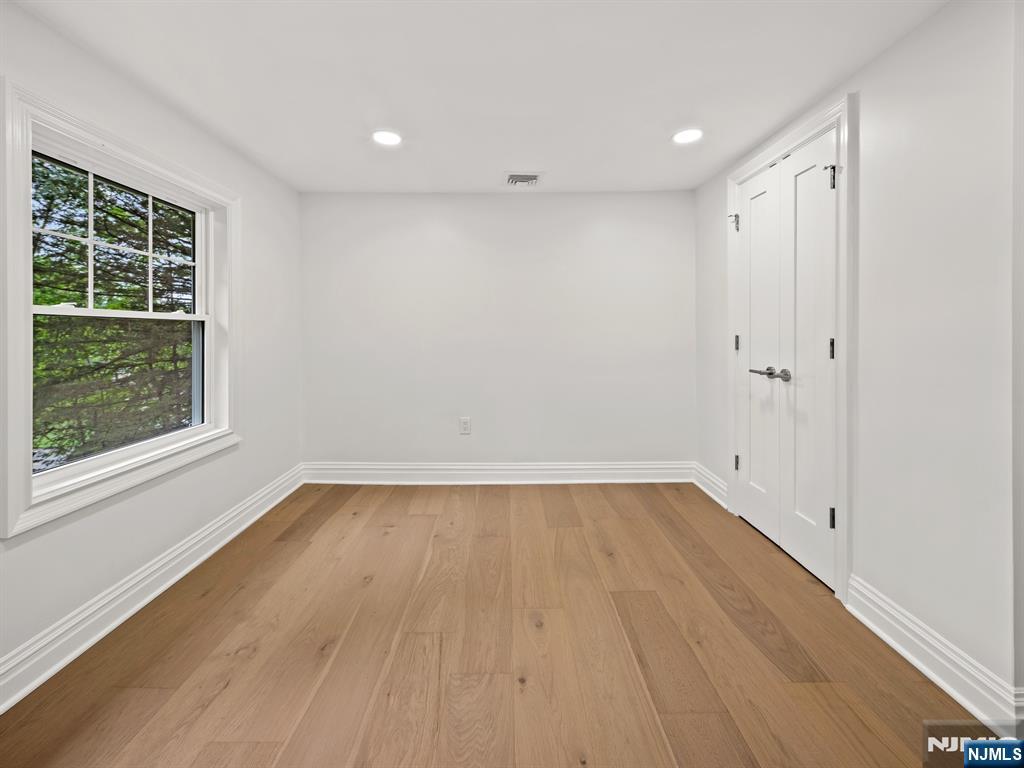 72 Fremont Avenue Park Ridge, NJ 07656 - Photo 21 of 35 Gallery Image 21