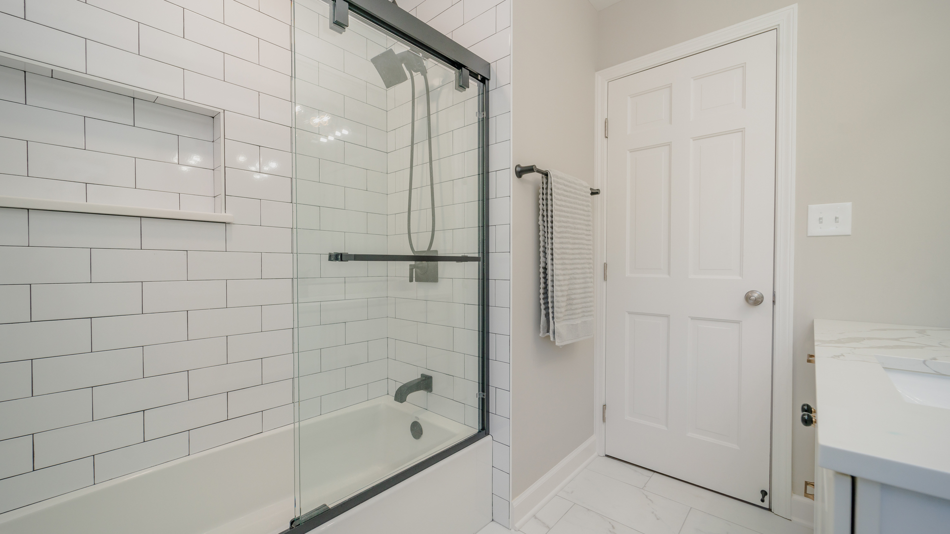 1276 Aberdeen Road Inverness, IL 60067 - Photo 33 of 48