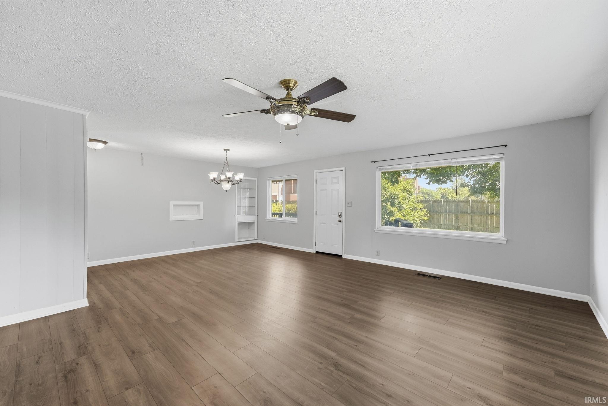 912 North Warwick Road Muncie, IN 47304 - Photo 12 of 37 Gallery Image 12