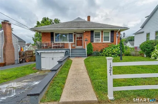 $3,800 | 127 Englewood Avenue, Bridgeport, CT 06606