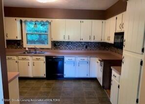 6110 Clark Road Bath, MI 48808 - Photo 10 of 21 KITCHEN1