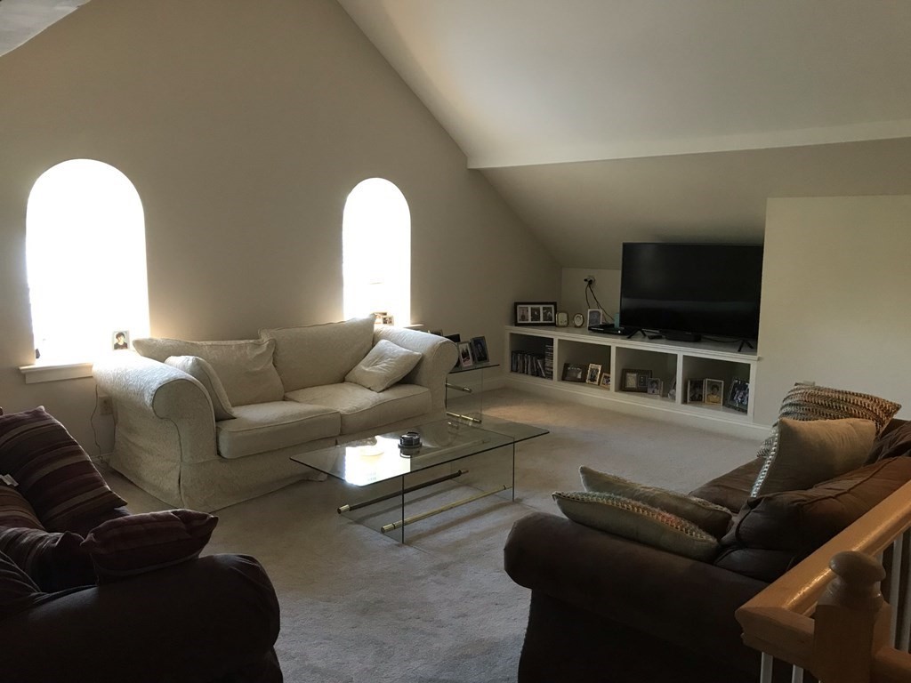 29 Lyman Road, Unit B Northampton, MA 01060 - Photo 4 of 14 Gallery Image 4