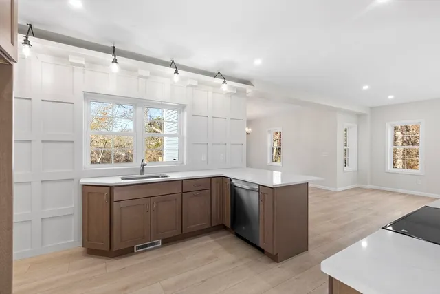 $617,500 | 1234 State Road, Unit 1, Plymouth, MA 02360