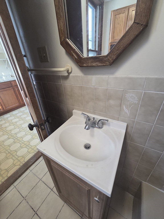 7 1/2 Hancock Street, Unit 2 Salem, MA 01970 - Photo 8 of 15