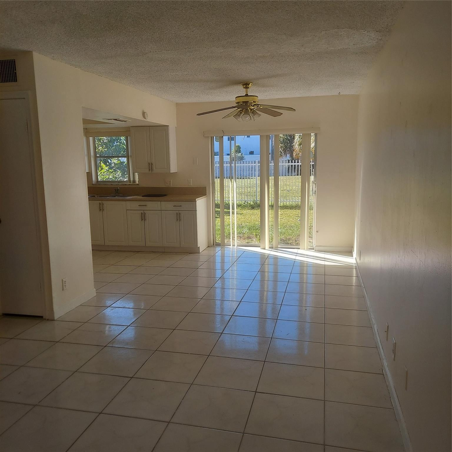 5409 Northwest 27th Street, Unit 5409 Lauderhill, FL 33313 - Photo 6 of 11 Photo 6