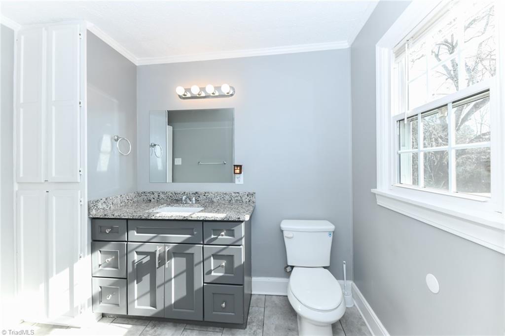 6350 Company Mill Road Climax, NC 27233 - Photo 13 of 28 Hall Full Bath