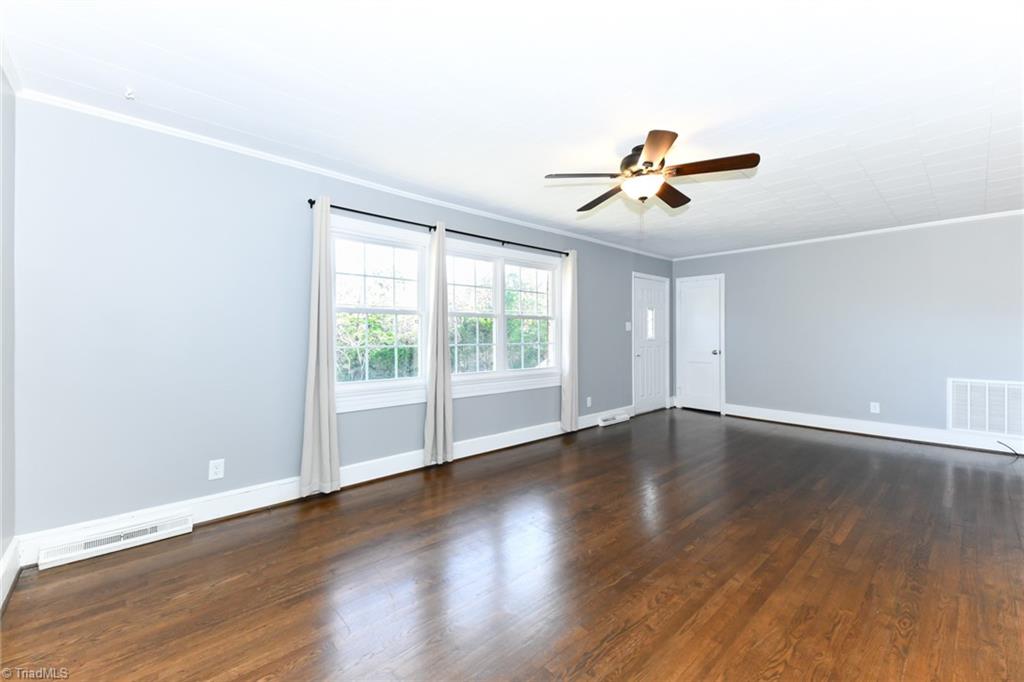 6350 Company Mill Road Climax, NC 27233 - Photo 3 of 28 Living Room