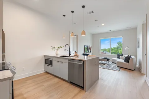 $400,000 | 1090 Haysboro Avenue, Unit 309, Nashville, TN 37216