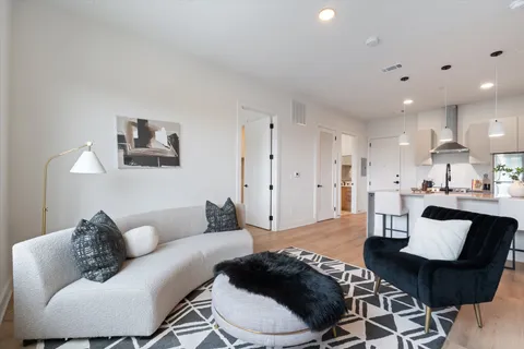 $400,000 | 1090 Haysboro Avenue, Unit 309, Nashville, TN 37216