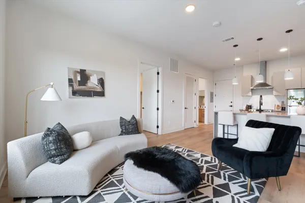$400,000 | 1090 Haysboro Avenue, Unit 309, Nashville, TN 37216
