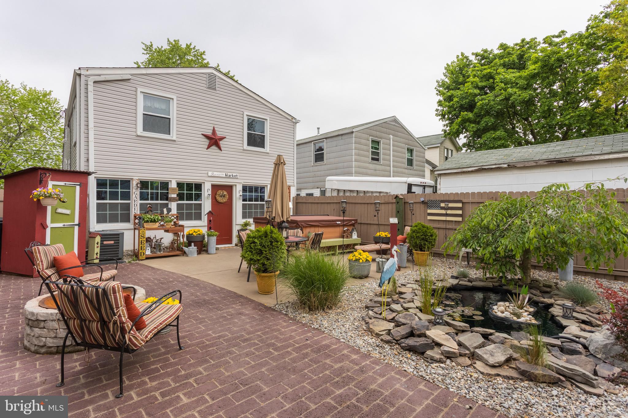 2617 Johnson Road Marcus Hook, PA 19061 - Photo 22 of 25 Perfect Entertaining Space