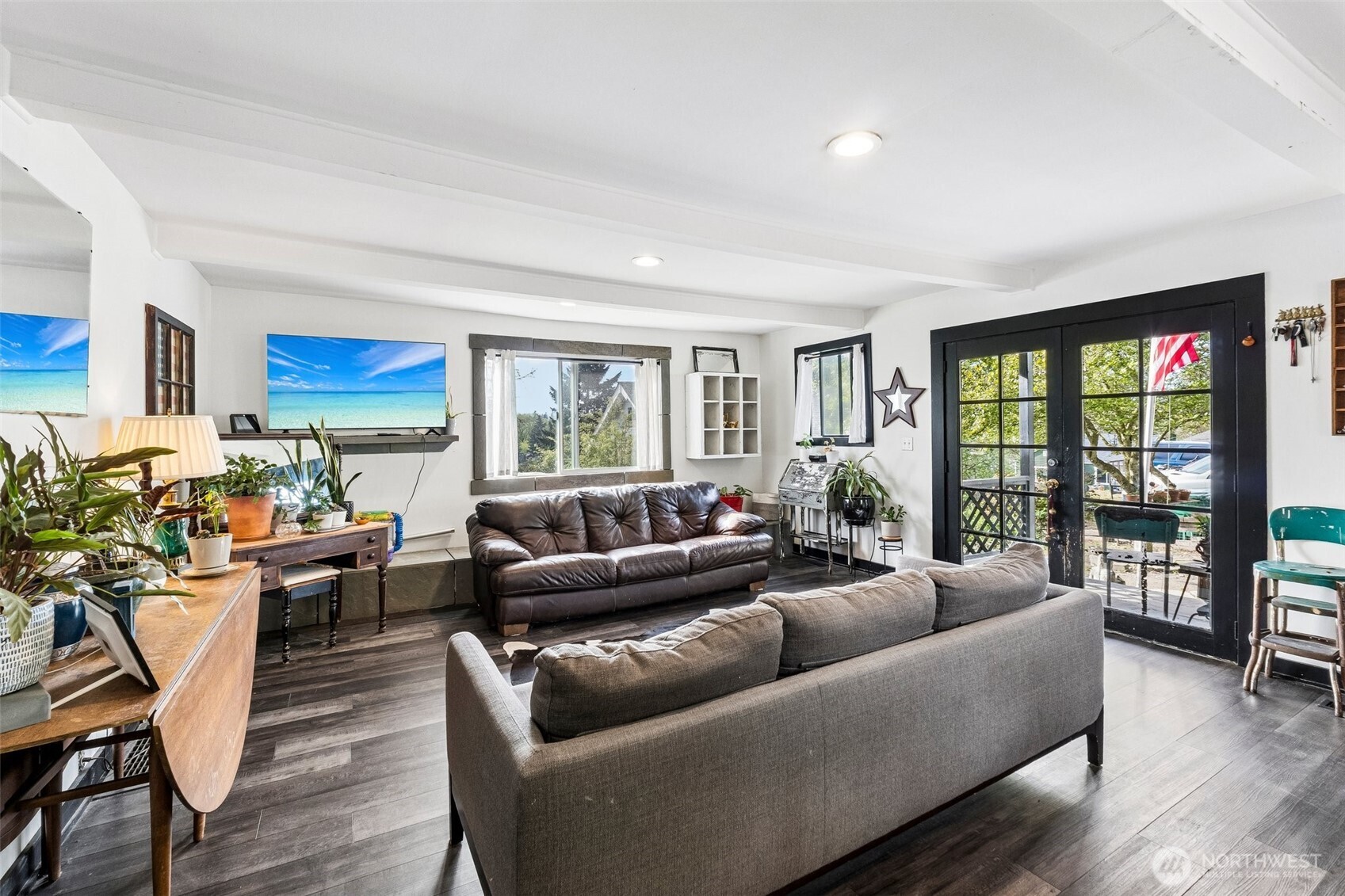 1241 Southwest Myrtle Street Seattle, WA 98106 - Photo 7 of 28 Gallery Image 7