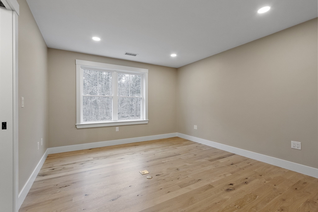 385 Green Road Bolton, MA 01740 - Photo 21 of 29