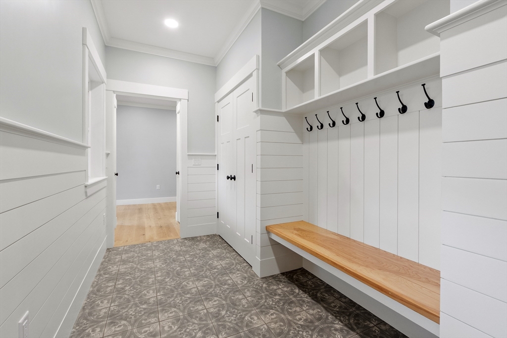 385 Green Road Bolton, MA 01740 - Photo 5 of 29