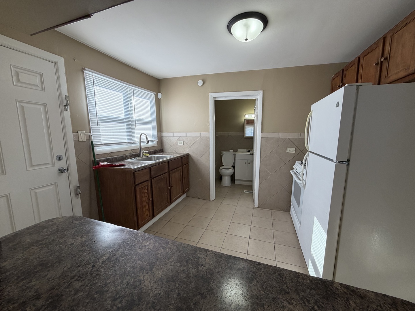 16130 Justine Street Markham, IL 60428 - Photo 2 of 18