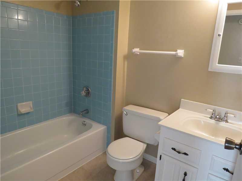 8214 Castle Farms Road Indianapolis, IN 46256 - Photo 8 of 15