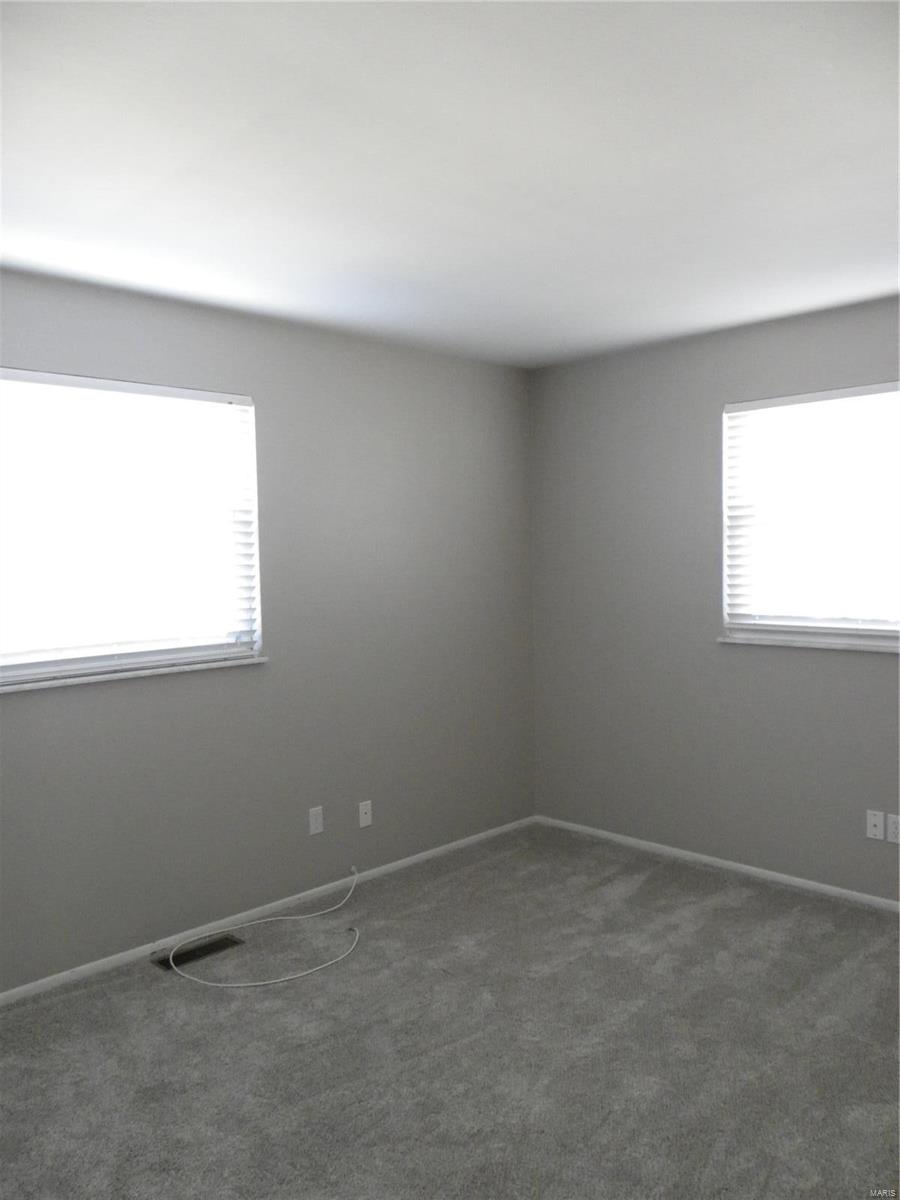 1 Greengage Rd Street St. Peters, MO 63376 - Photo 7 of 17