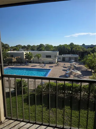 $270,000 | 8015 Southwest 107th Avenue, Unit 313, Miami, FL 33173