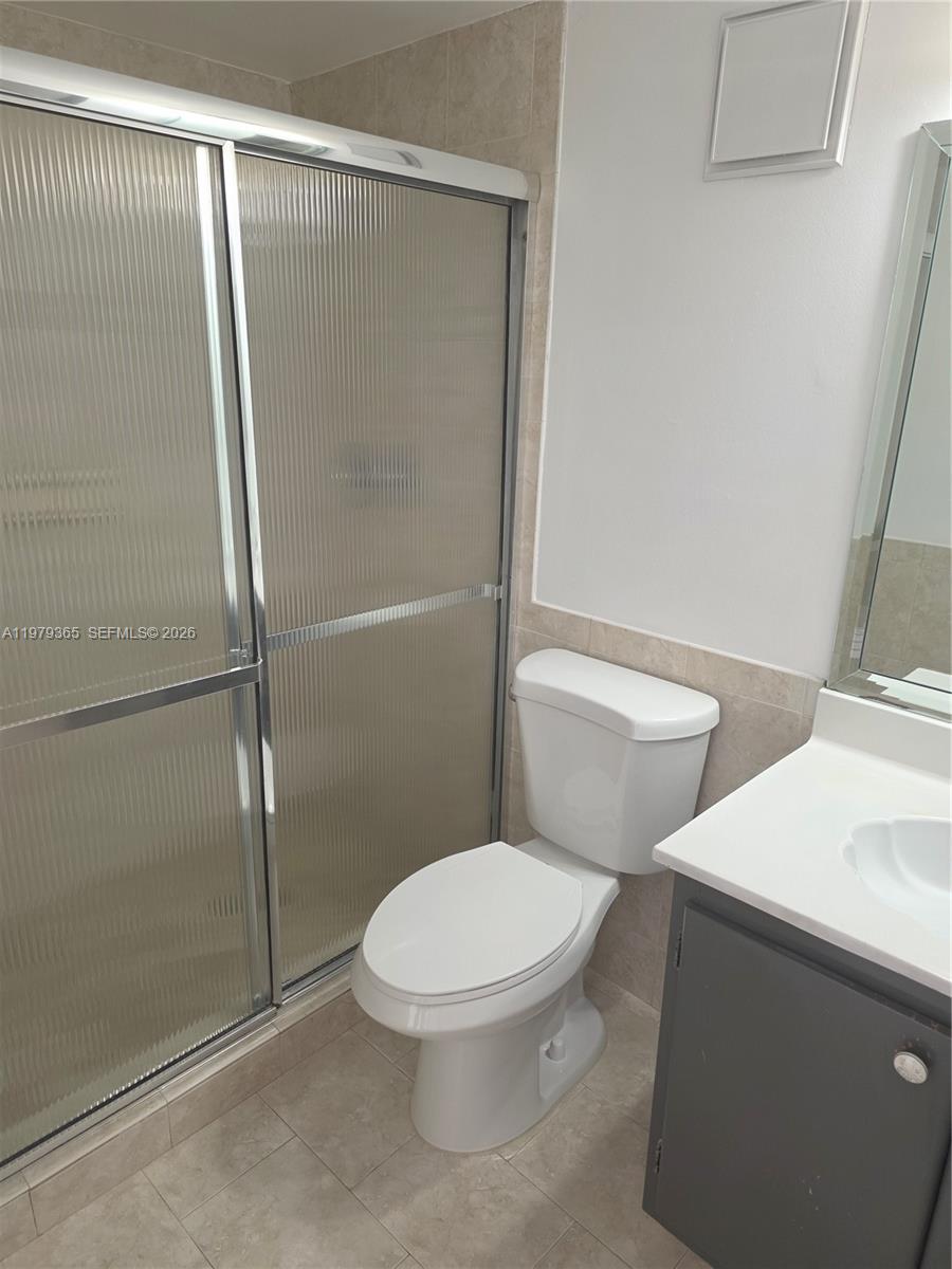 8015 Southwest 107th Avenue, Unit 313 Miami, FL 33173 - Photo 24 of 43 MASTER BATH WITH SHOWER