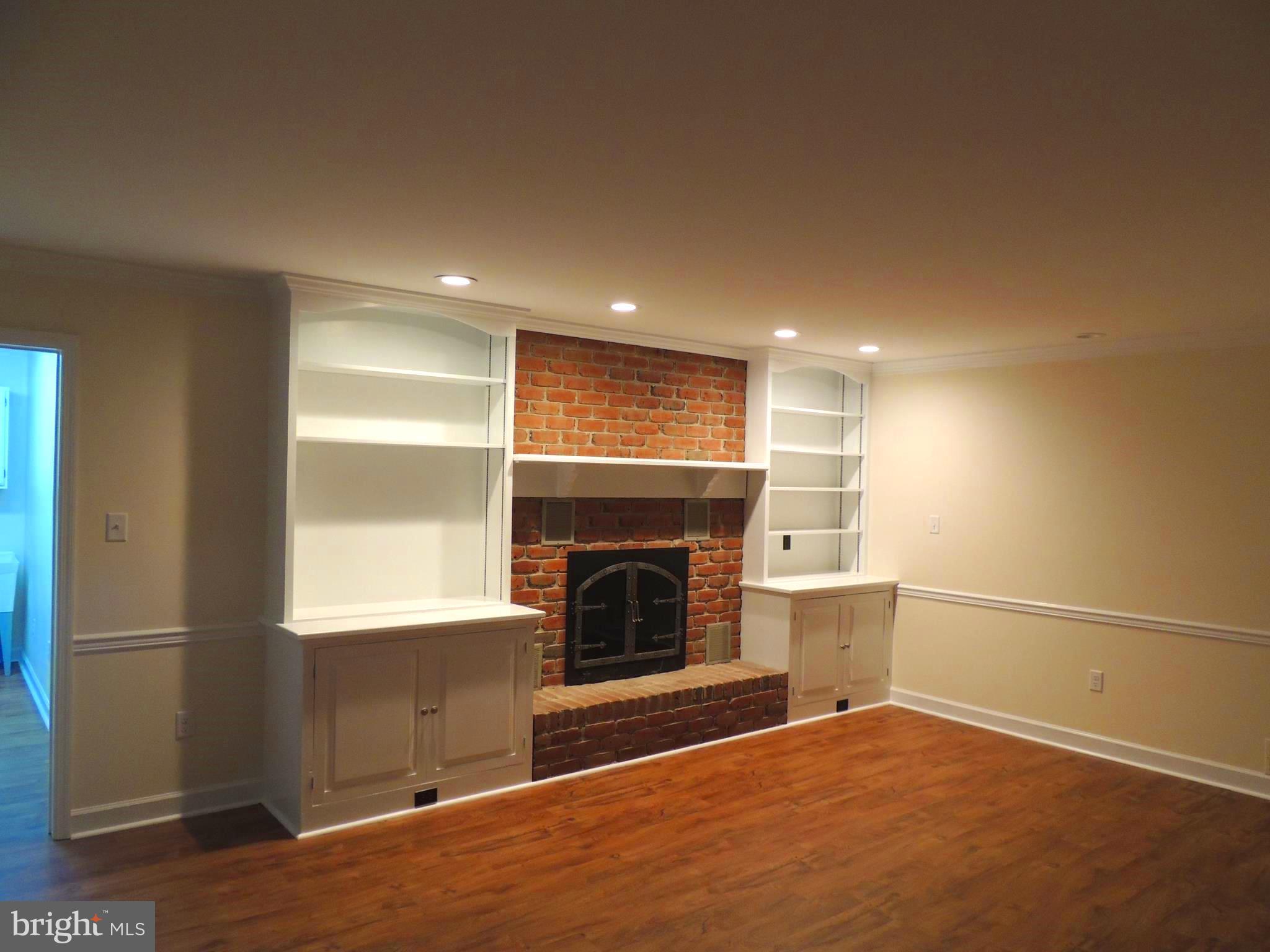 518 Arrowhead Trail Sinking Spring, PA 19608 - Photo 14 of 63 family room