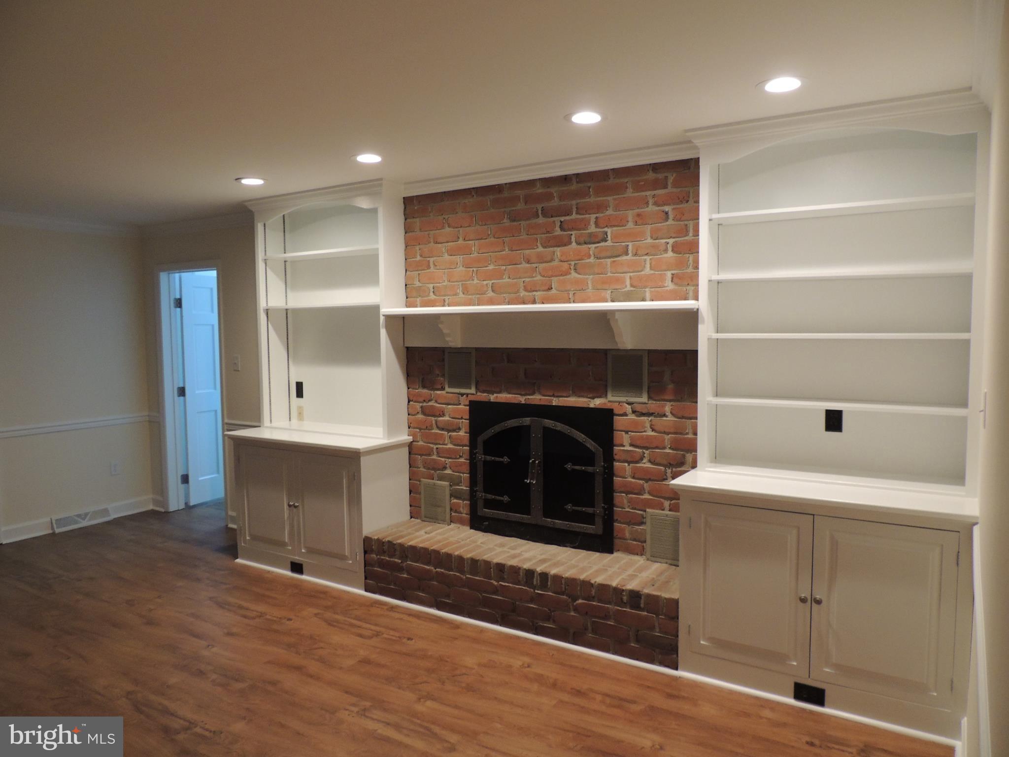 518 Arrowhead Trail Sinking Spring, PA 19608 - Photo 17 of 63 family room