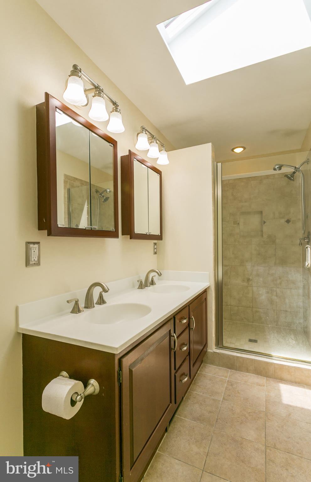 518 Arrowhead Trail Sinking Spring, PA 19608 - Photo 39 of 63 master bath
