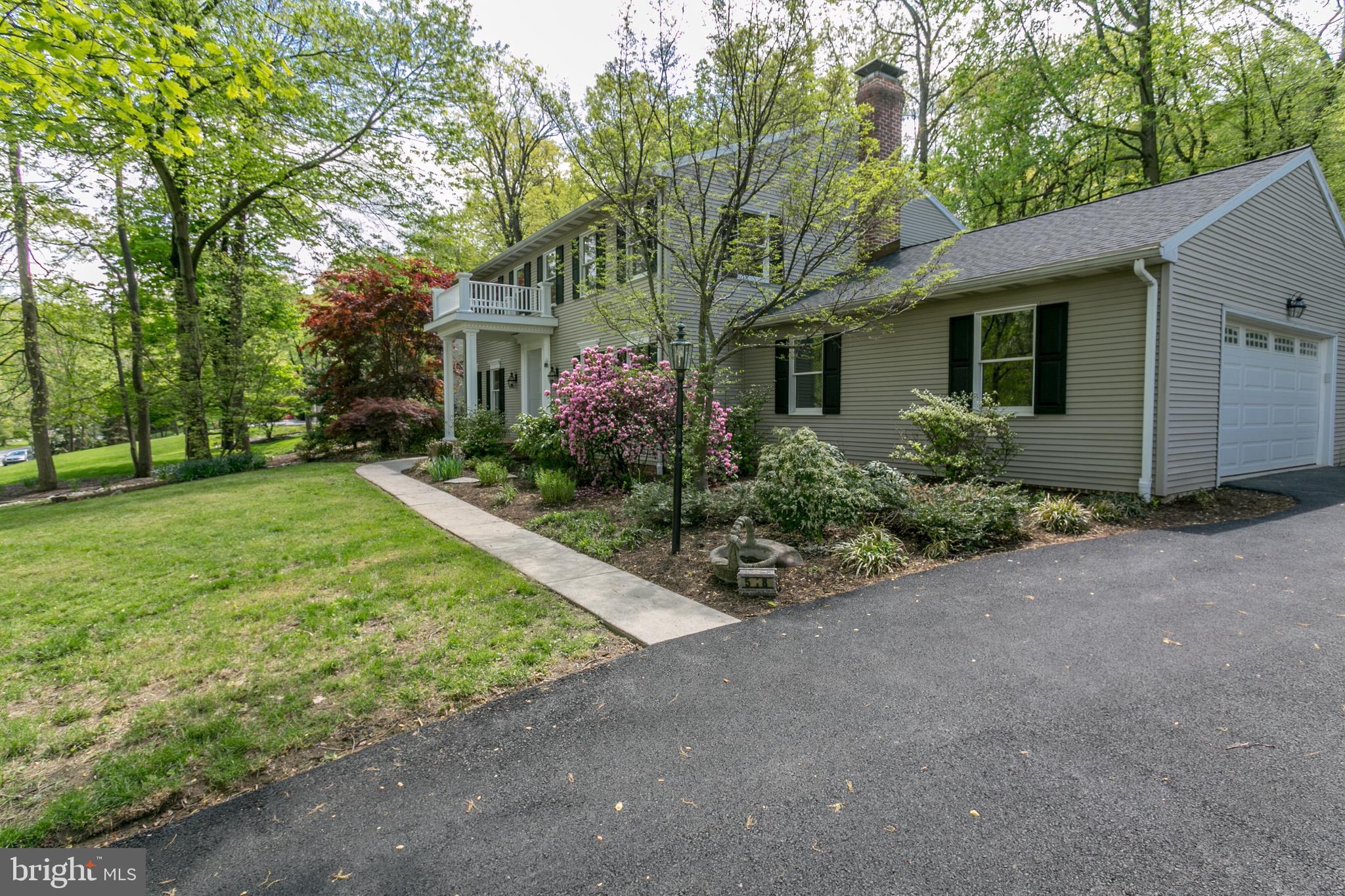 518 Arrowhead Trail Sinking Spring, PA 19608 - Photo 8 of 63 front of house