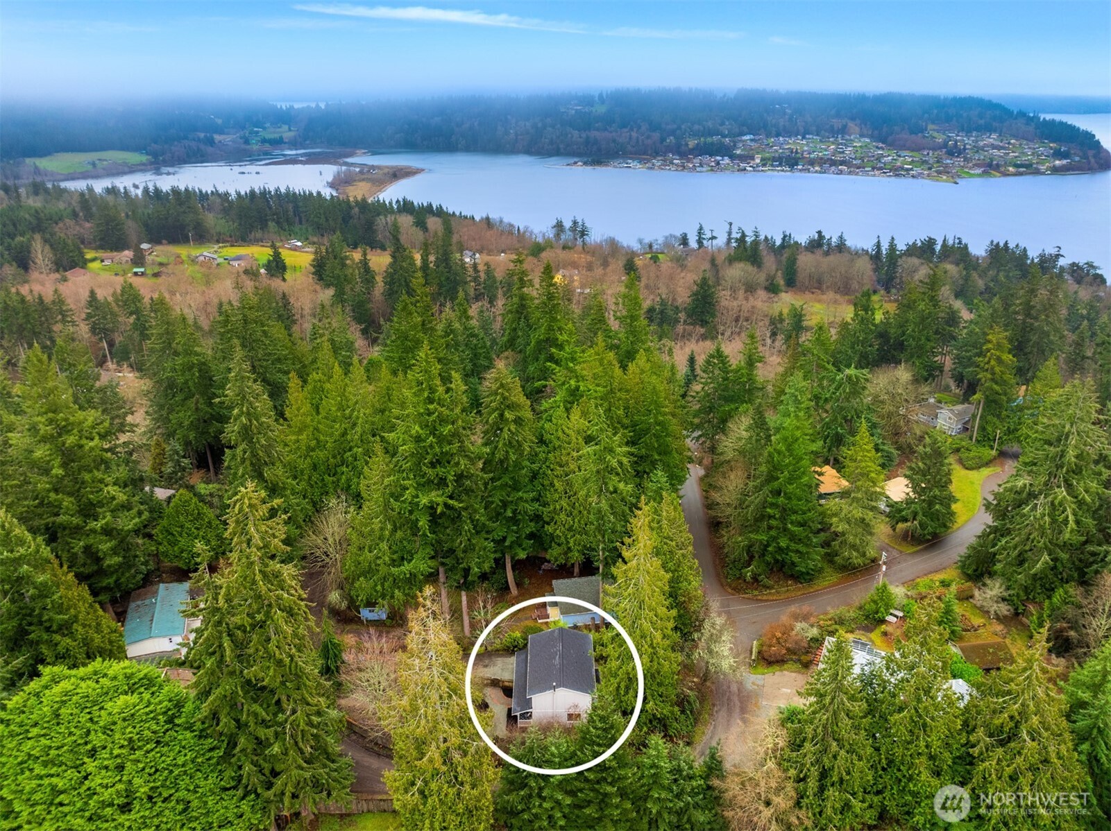 3635 Gamble Street Clinton, WA 98236 - Photo 17 of 24 Gallery Image 17