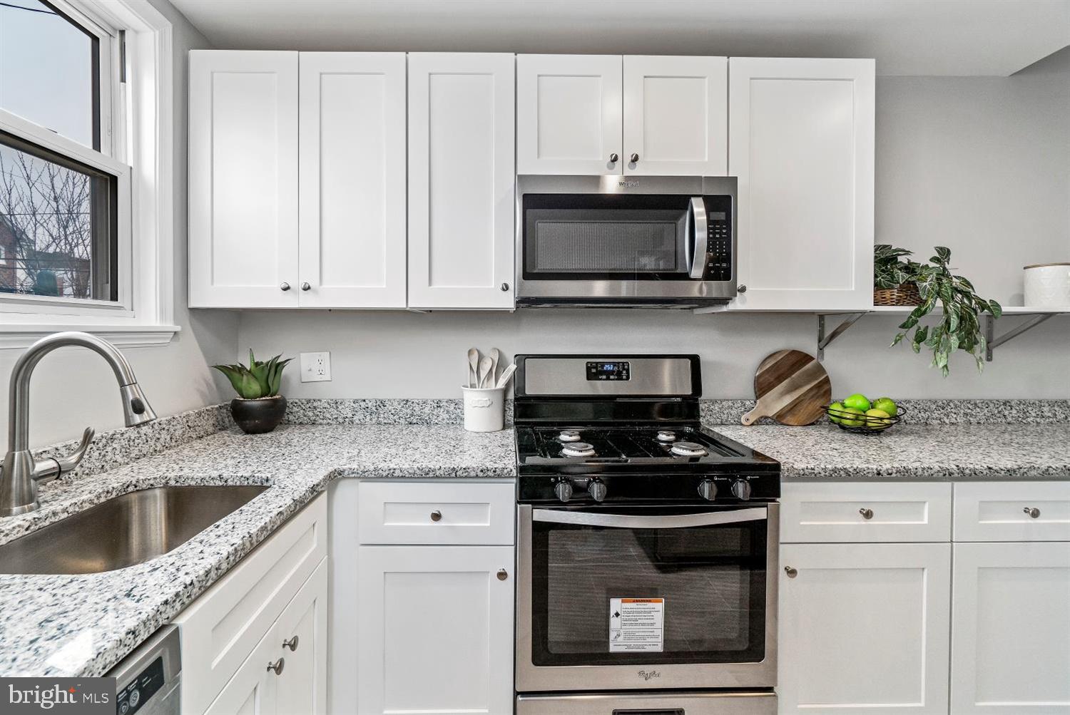 3609 Elkader Road Baltimore, MD 21218 - Photo 15 of 35 Kitchen with Granite Counter Tops