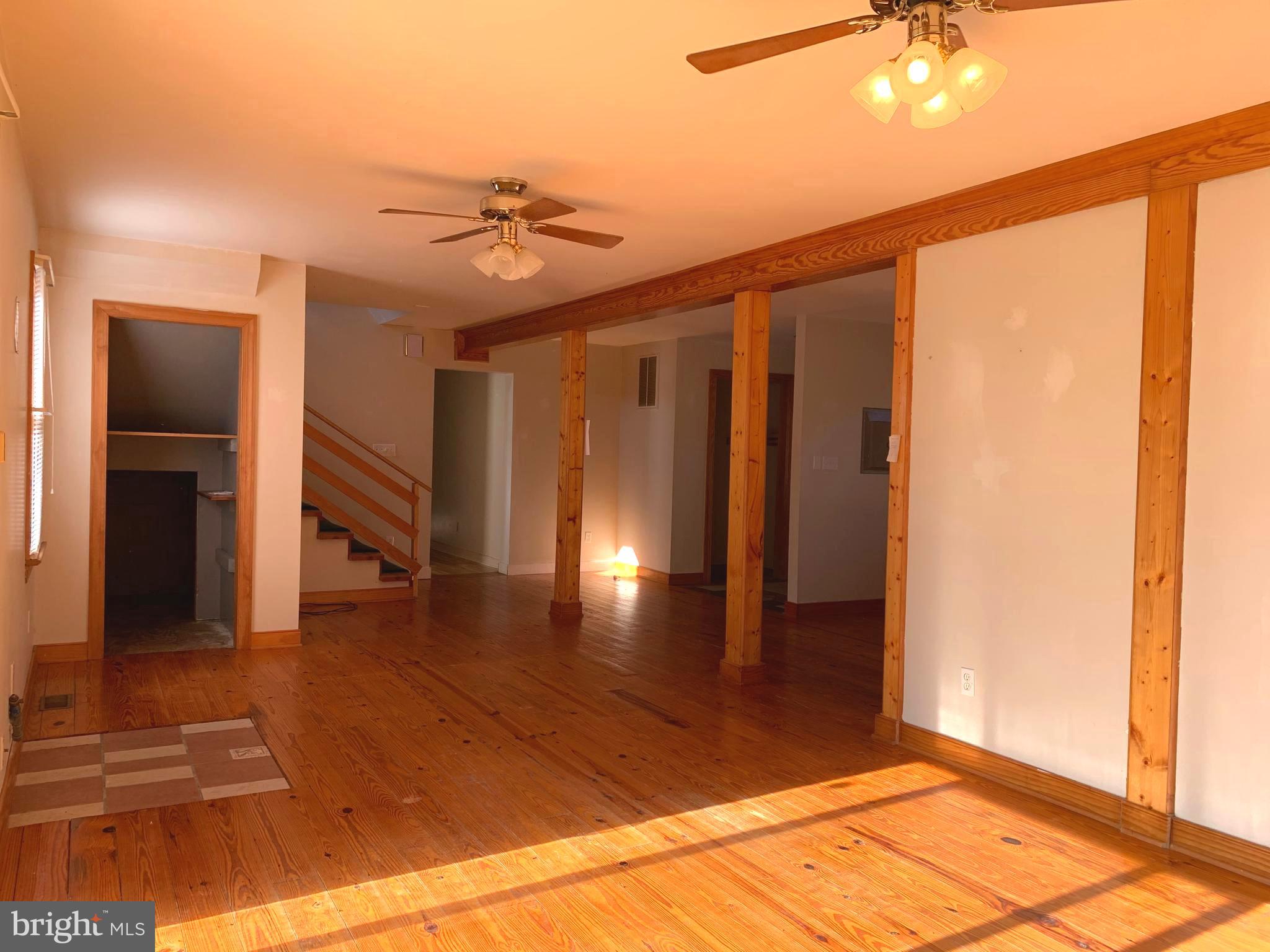 13198 Jefferson Highway Bumpass, VA 23024 - Photo 3 of 22 HARDWOOD FLOORS