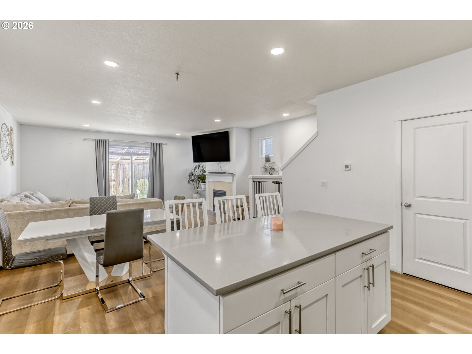 825 South 23rd Avenue Cornelius, OR 97113 - Photo 14 of 29