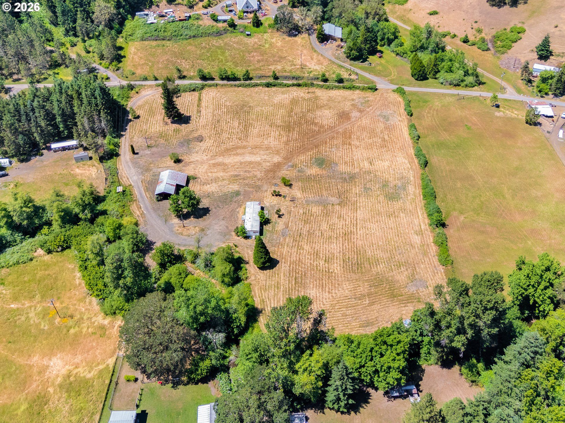 596 Raleigh Drive Winston, OR 97496 - Photo 3 of 30
