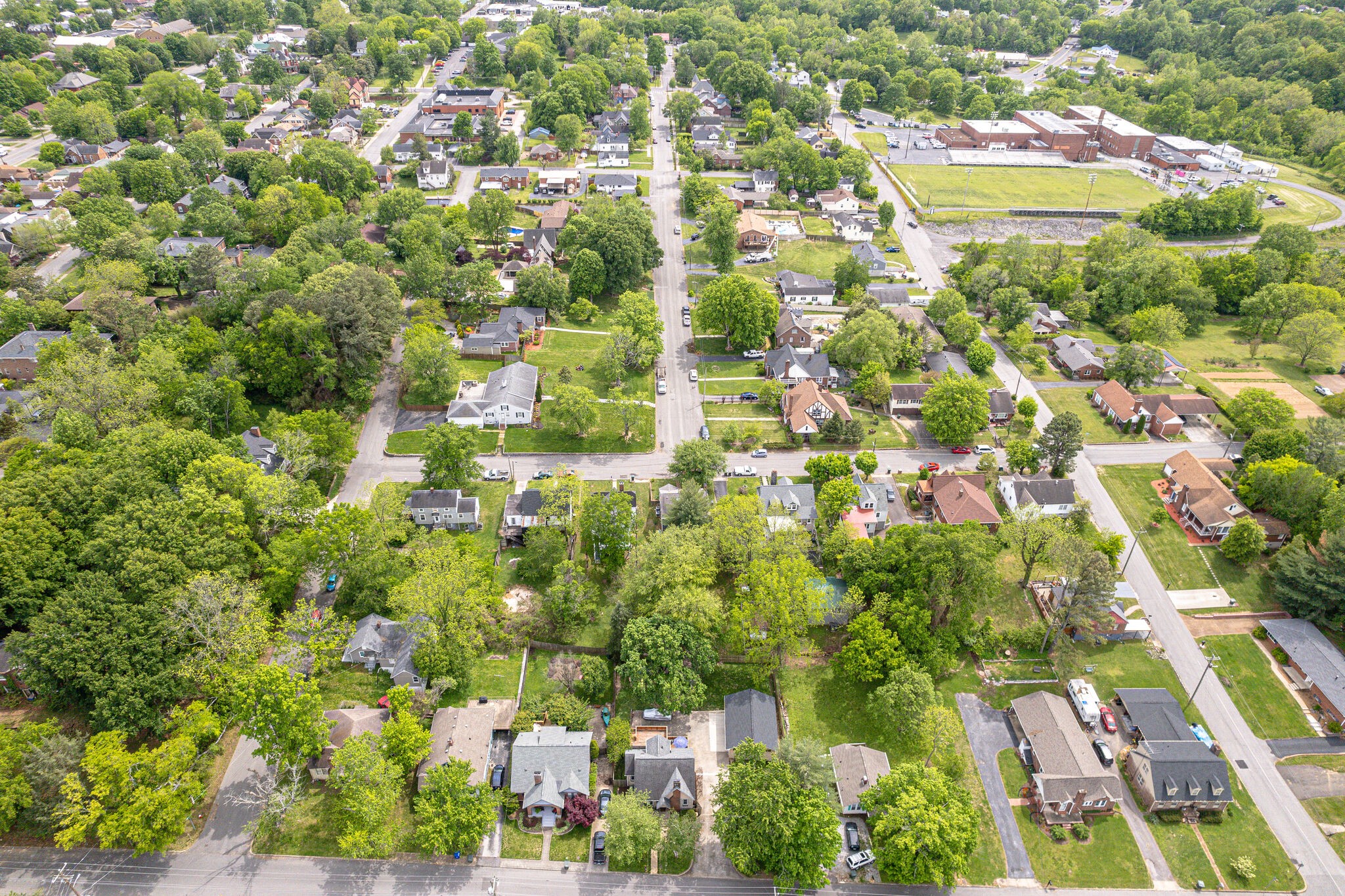 606 3rd Avenue West Springfield, TN 37172 - Photo 47 of 47 a view of a city