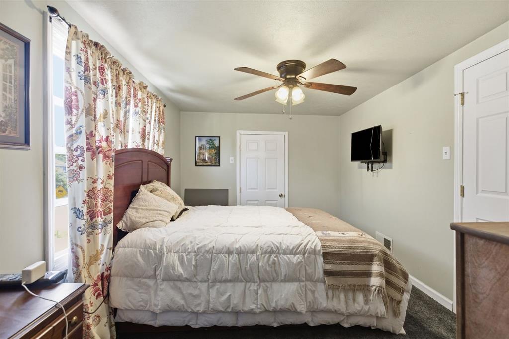 283 Center Grange Road Aliquippa, PA 15001 - Photo 22 of 29 2nd Bedroom